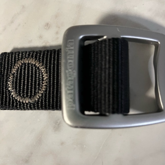 SOLD. DO NOT PURCHASE. Patagonia Black tech web belt with aluminum buckle - Picture 4 of 9